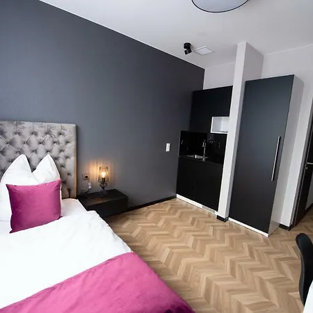 V Business Appartments Stuttgart 3*